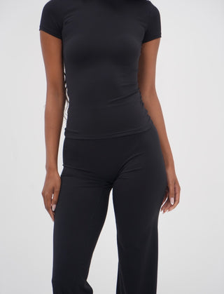 Black Short Sleeve Wide Set
