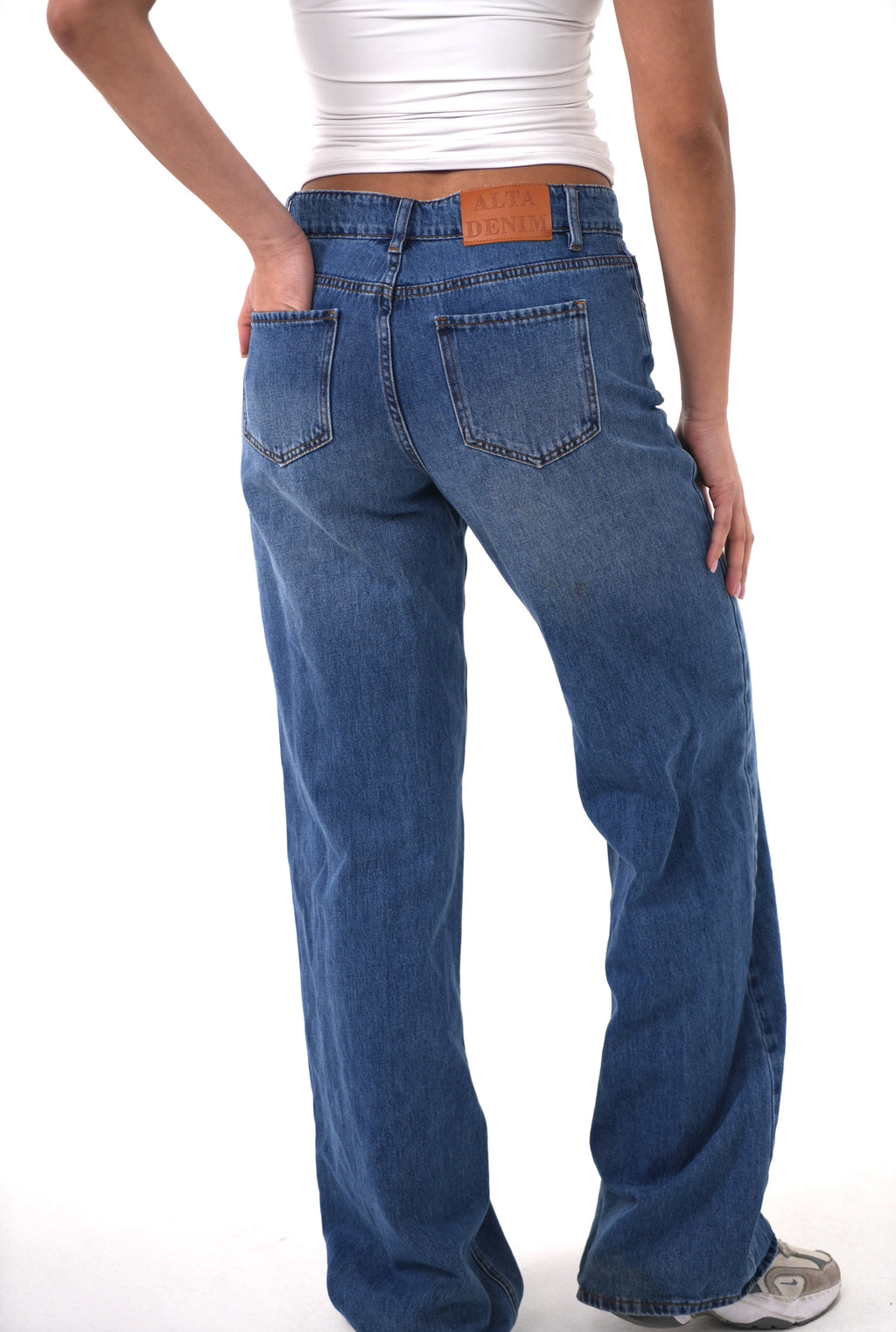 Jazmine Mid Rise Straight Leg Denim